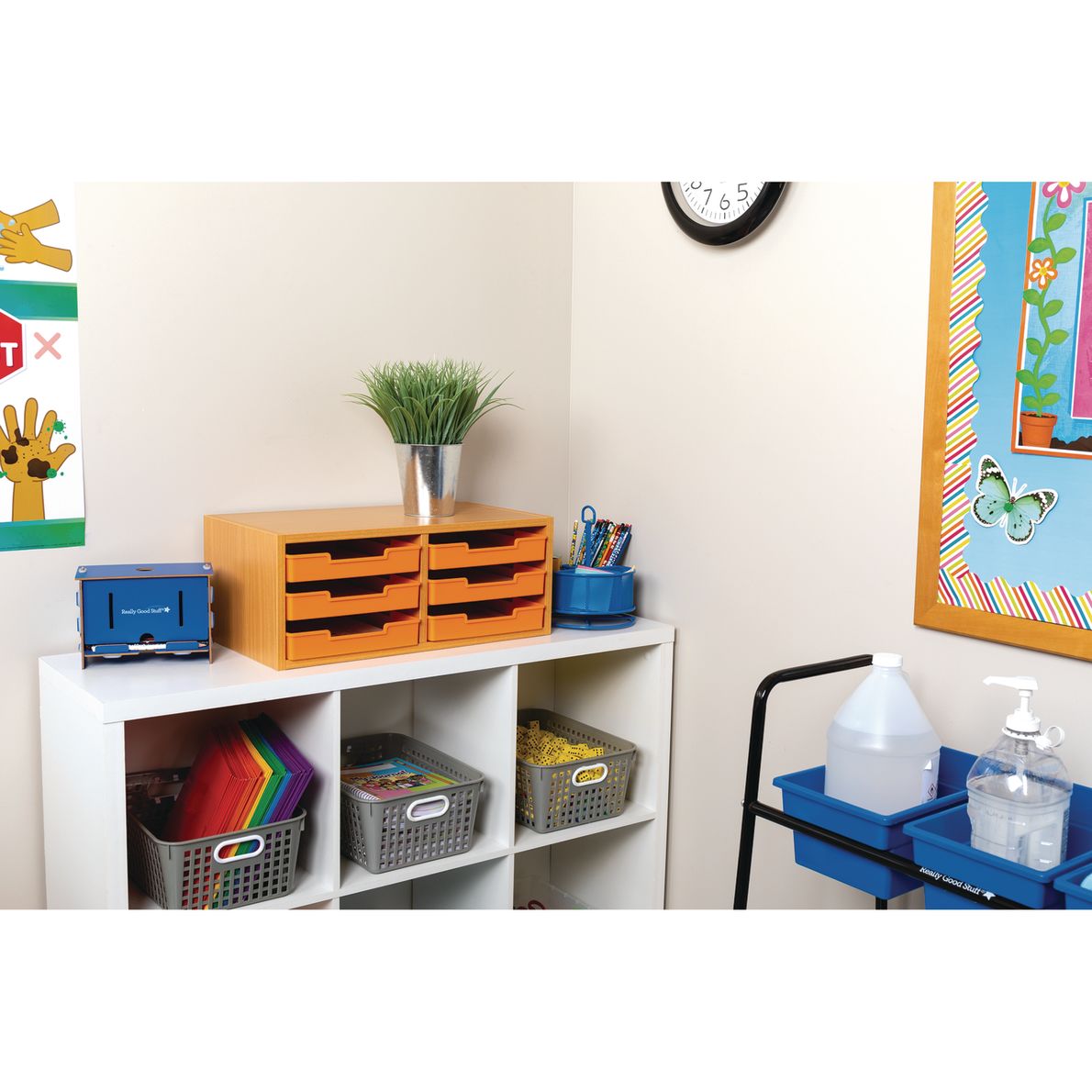 Oak 6Slot Mail Center With Trays Single Color 1 mail center, 6 trays