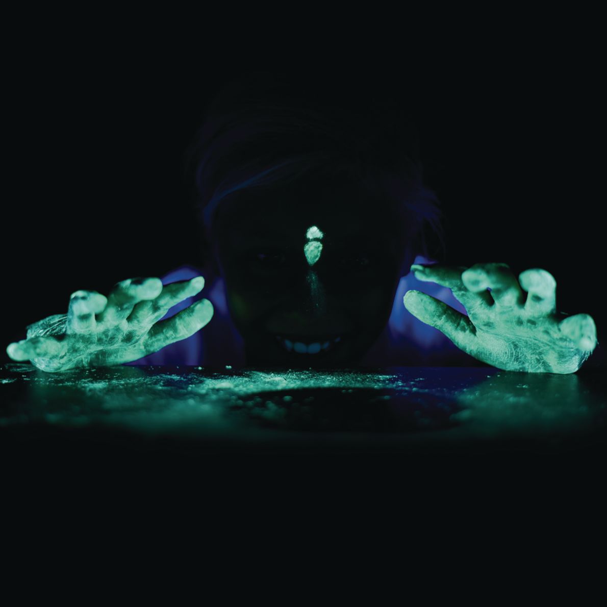 Glitter Bug Lotion Handwashing Kit lotion, black light, 2 posters