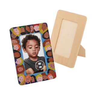 Colorations® Portraits of Peace Frame Craft - Makes 12 Crafts