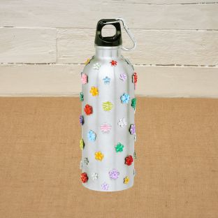 Colorations® Flower Garden Water Bottles – Makes 6 Craft Kits