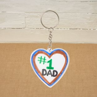 Colorations® Father’s Day #1 Dad Keychain Craft Kit – Makes 12 Crafts