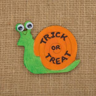 Colorations® Halloween Spooky Garden Friends Craft Kit – Makes 12 Crafts
