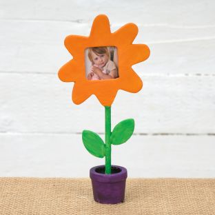 Colorations® Halloween Pumpkin Patch Photo Frame Craft Kit – Makes 12 Crafts