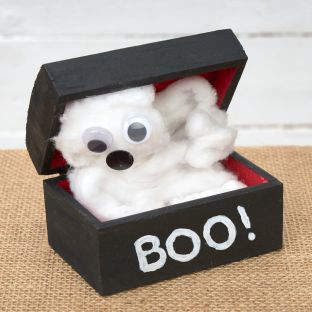 Colorations® Halloween Boo Box Craft Kit – Makes 12 Crafts