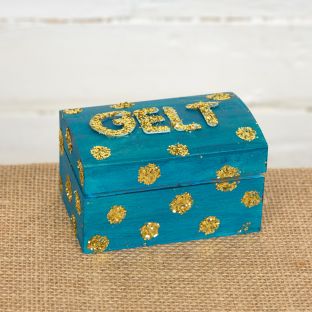 Colorations® Hanukkah Wooden Treasure Box Craft Kit - Makes 12 Crafts