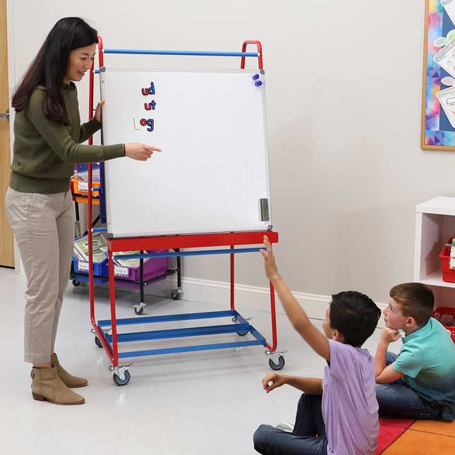 Primary Teaching Easel - 1 dry erase easel with accessories