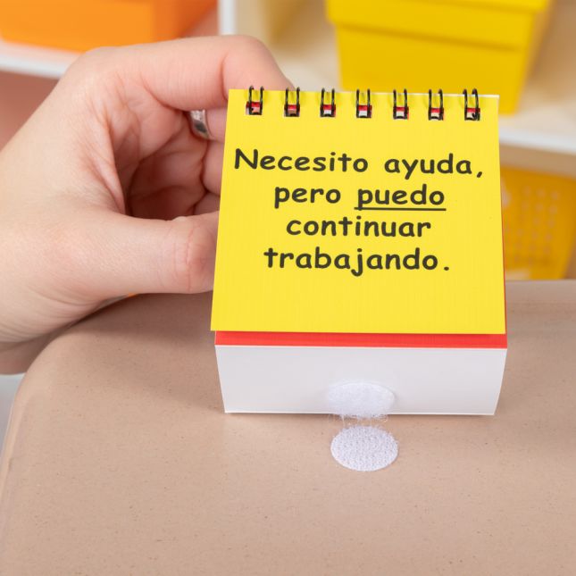 Really Good Stuff® Spanish I Need Help! Mini Flip Chart Set (¡Necesito ayuda! Mini Rotafolios)