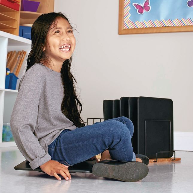 Wiggle & Write Seats with Adjustable Wire Storage Rack