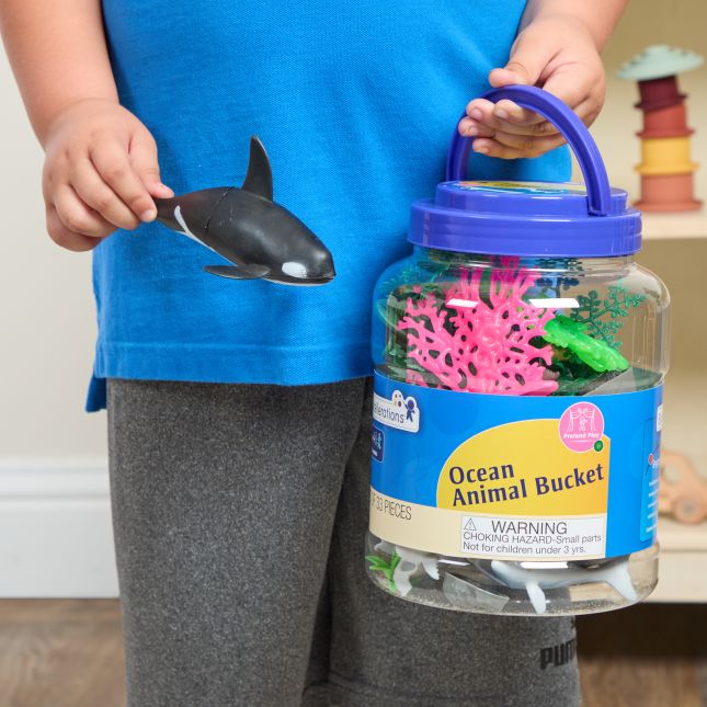 Excellerations® Ocean Animal Bucket - Set of 33 Pieces