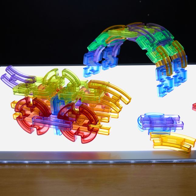 Excellerations® Translucent Jigsaw Connectors - 90 Pieces