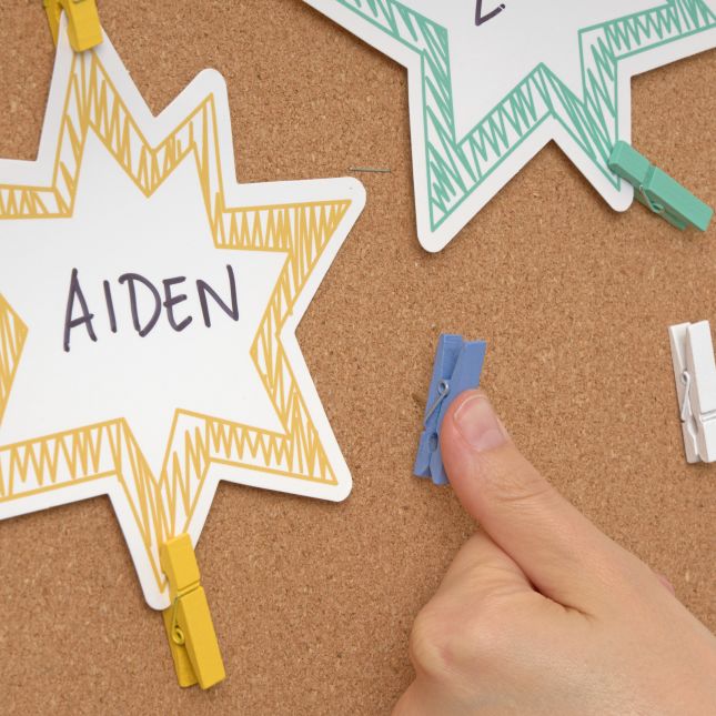 Really Good Stuff® Mini Wooden Push Pin Clips – Set of 30 – Bold Vibes