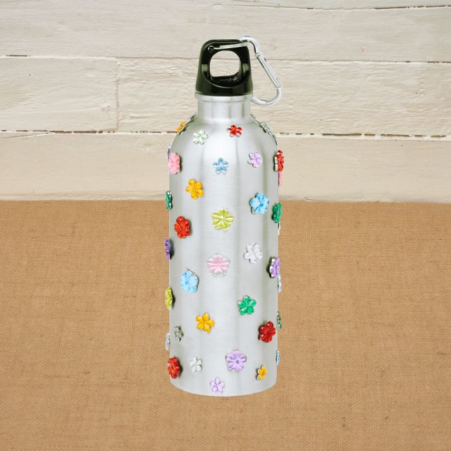 Colorations® Flower Garden Water Bottles – Makes 6 Craft Kits