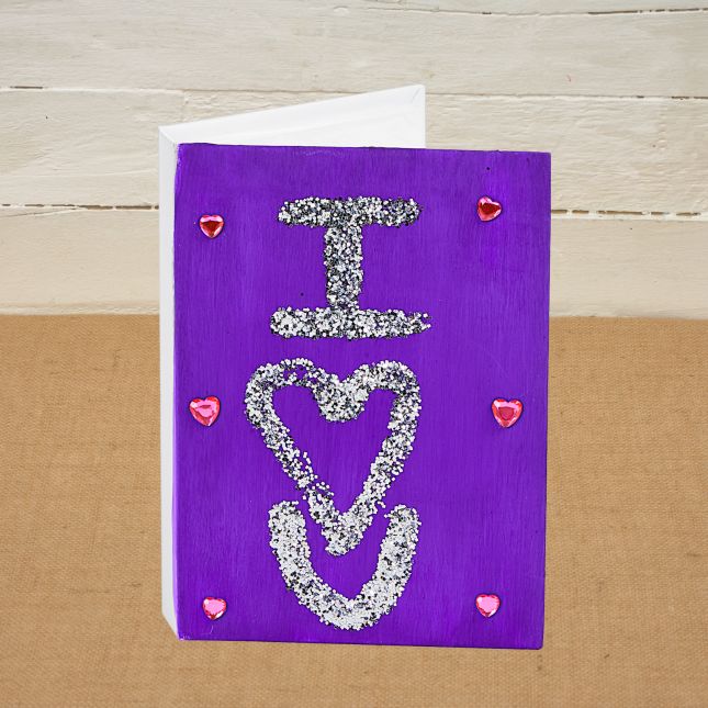 Colorations® Mother’s Day Keepsake Photo Albums – Makes 12 Crafts