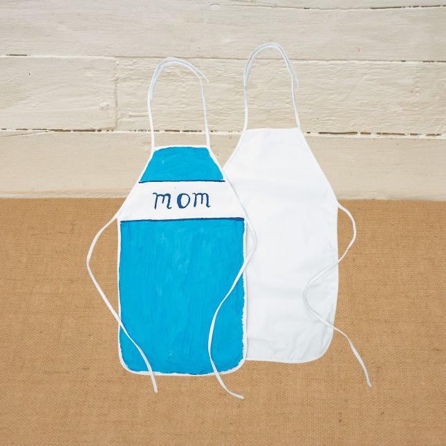 Colorations® Mother’s Day Personalized Aprons – Makes 12