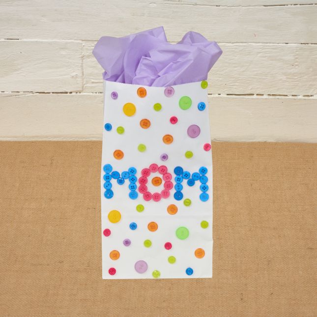 Colorations® Mother’s Day Gift Bag Creations – Makes 100 Craft Kits