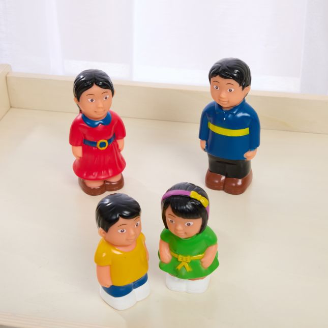 Chunky Asian Family Figures – Set of 4