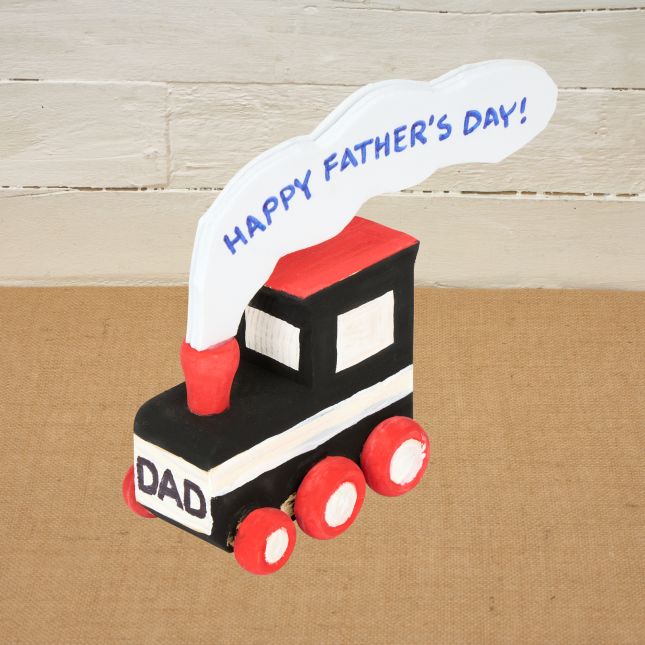 Colorations® Father’s Day Rolling with Dad Train Craft Kit – Makes 12 Crafts