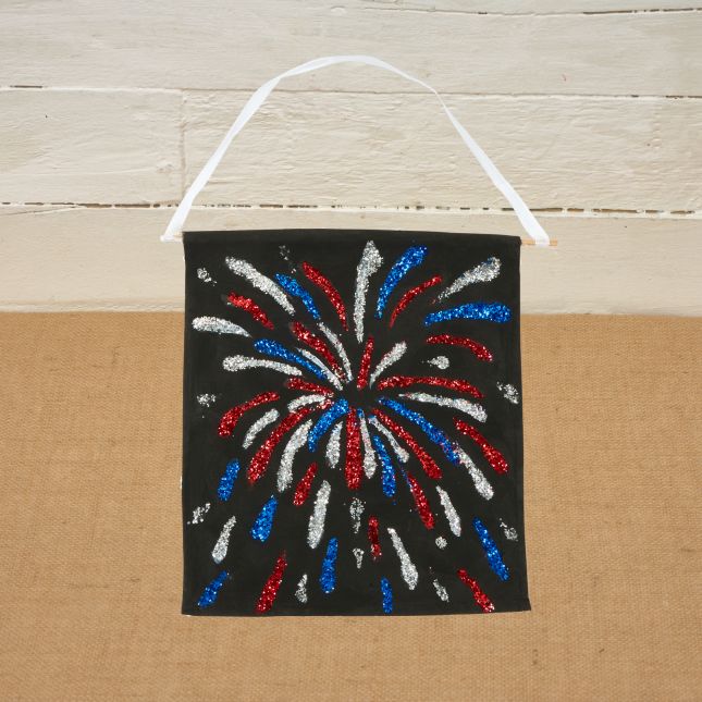 Colorations® 4th of July Fireworks Banner Craft Kit – Makes 12 Crafts