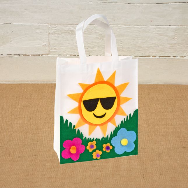 Colorations® Summer Style Tote Craft Kit – Makes