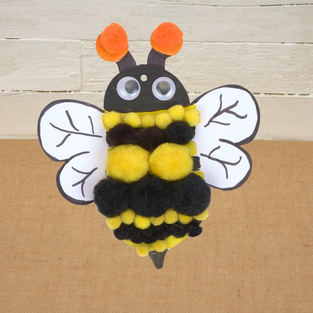 Colorations® Summer Bee Creative Craft Kit – Makes 24 Crafts