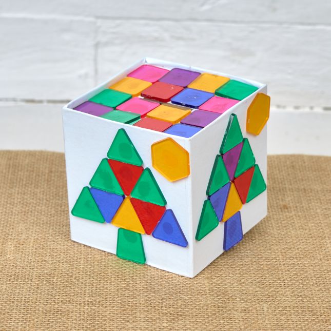 Colorations® Holiday Mosaic Christmas Tree Bank Craft Kit - Makes 12 Crafts