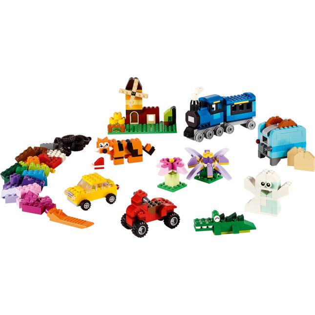 LEGO Medium Creative Brick Box - 484 Piece Set