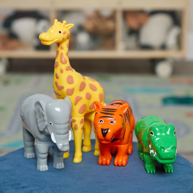 Magnetic Mix or Match Jungle Animals – 4-Piece Magnetic Animal Set