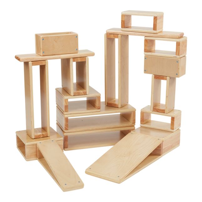 Wooden Hollow Blocks 18-Piece Set - Natural